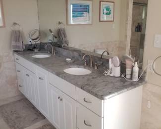 Double bath vanity; mirror; vanity lights