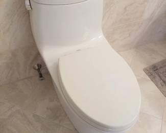TOTO toilet