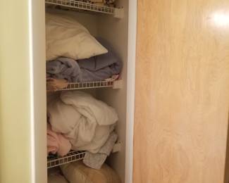 Towels & linens