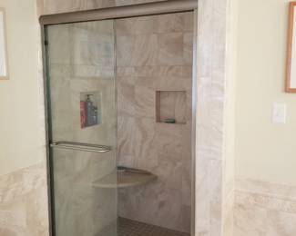 Glass shower doors