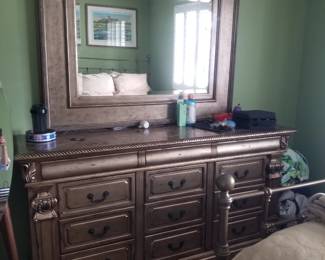9-drawer dresser with matching mirror