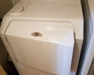 Maytag Neptune washing machine