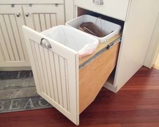 Kitchen feature: trash corral