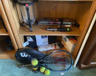 Tennis gear, hair roller