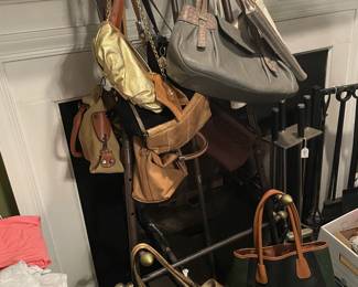 Bags & Purses 