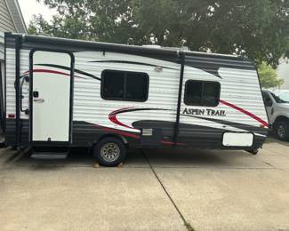 WONDERFUL 2015 16FT CAMPER ( ASKING $5500.00 )