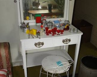 Vanity and vintage toys