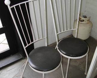 4 of these chairs