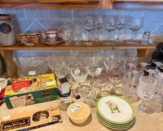 Kitchen items and glassware