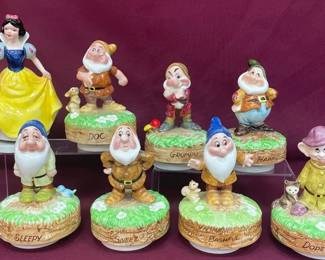  03 DISNEY SCHMID Japan SNOW WHITE  7 DWARFS Complete Rotating Set of 8 Music Boxes