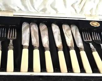 Sheffield England Fish Cutlery Set In Original Box