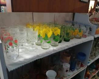 Mid-Century Modern Floral Tumblers