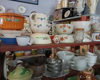 Vintage Ceramic Mixing bowls including Homer Laughlin, Hall orange poppy, Corning ware and more