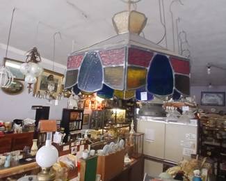 vintage Tiffany-style hanging lamp