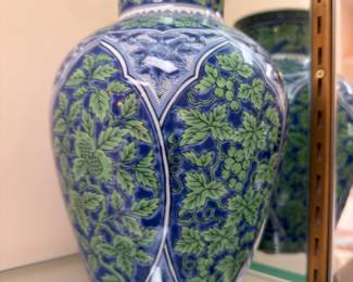 Blue and green grape leaf porcelain vase