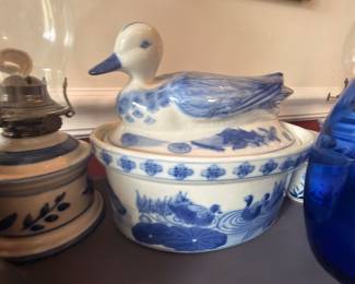 Blue and white porcelain duck covered tureen