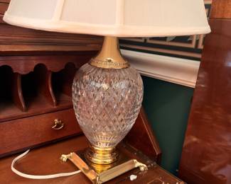Cut crystal table lamp with brass base