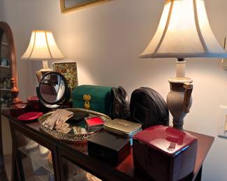 Ladies handbags, gloves, jewelry boxes and table lamps