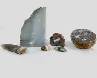 Agate & Crystals