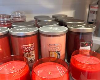LOTS of brand new Yankee Candles
