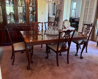 Ethan Allen dining room table