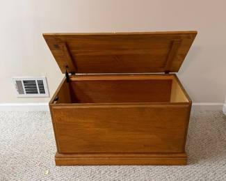 Wood chest