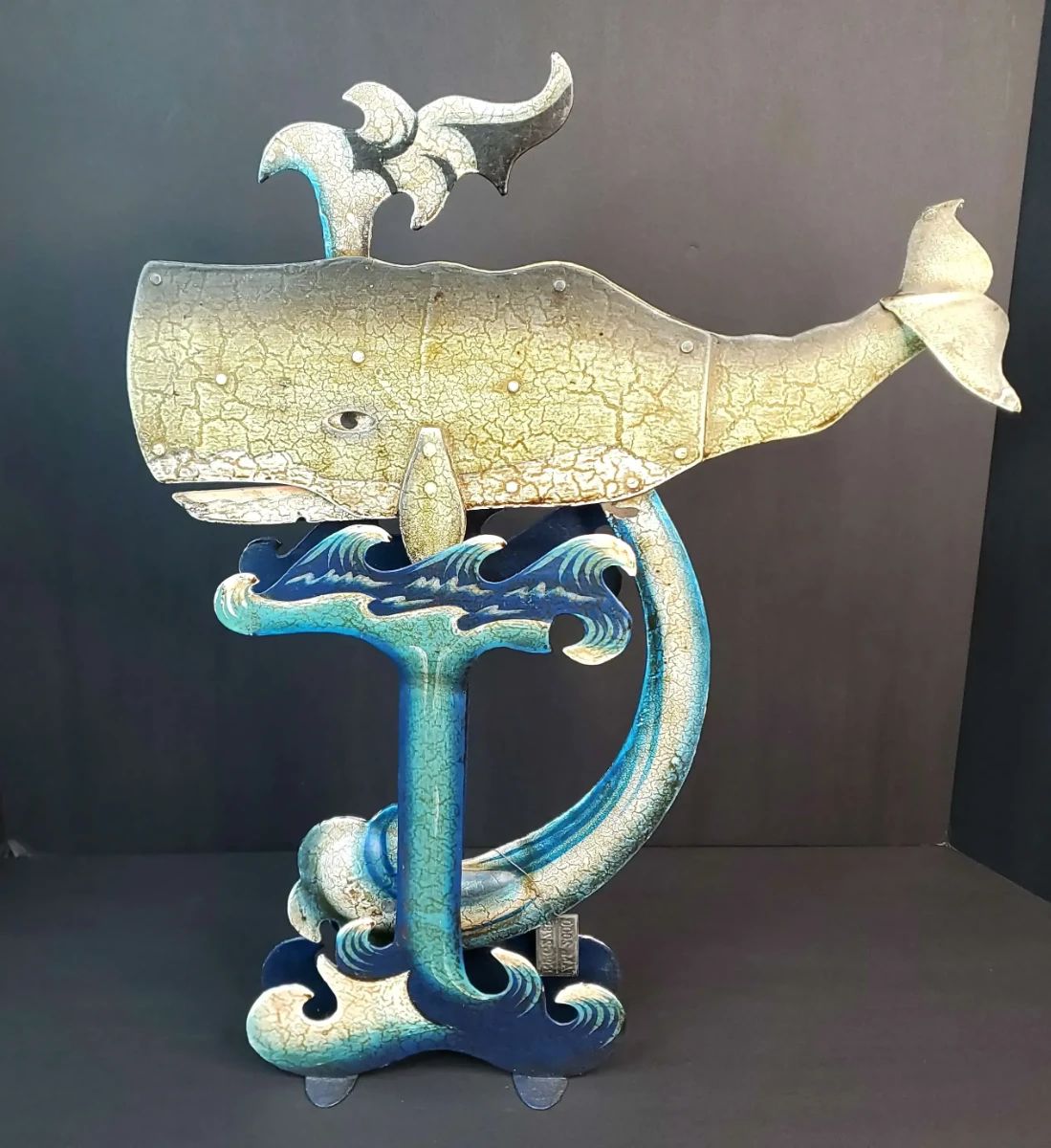 AT001 Kinetic Whale Sculpture