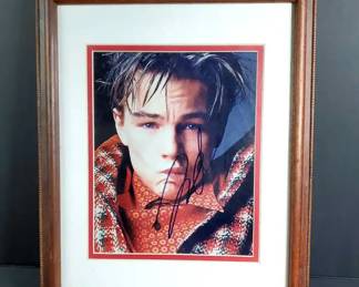 CS038 Leonardo Dicaprio Autographed Photo with COA