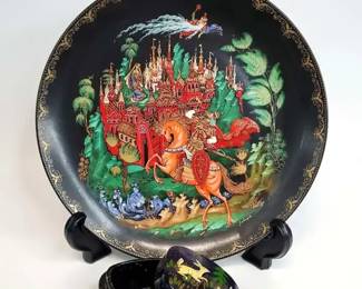 CS014 Russian Collectors Plate and Indian Lacquer Art Trinket Box
