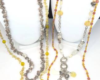 CT028 Shell and Bead Jewelry
