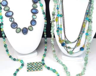 CT026 Blue Turquoise Bead Necklaces and PinBlue Turquoise Bead Necklaces and Pin
