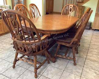 Double pedestal dining table & chairs