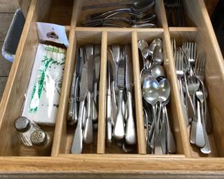 Oneida Deluxe Silverware & more