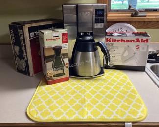 Kitchen usefuls, KitchenAid hand mixer