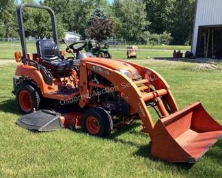 Kubota BX1860 tractor, loader & mower deck