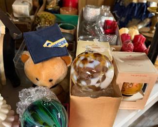 Candles, Christmas ornaments