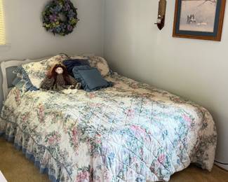 Lovely bed set