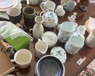 Ceramics & kitchenware