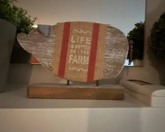 Farmhouse decor