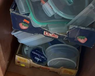 Kitchen storage containers