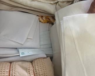 Towels & linens
