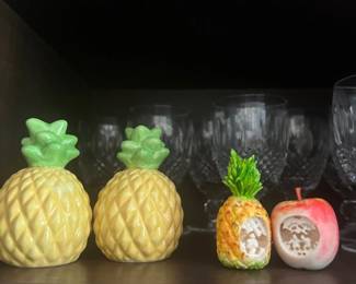Novelty salt & pepper shakers