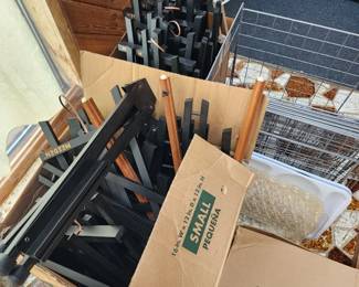 Frames & easels