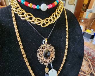 Vintage jewelry 