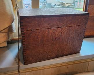 Wood recipe box
