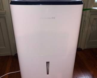 Frigidaire Electrolux #FFAD5033W1 Dehumidifier!