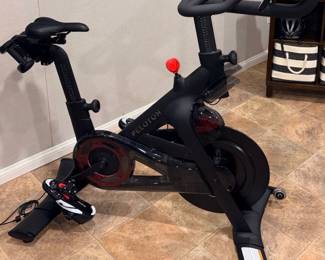 Peloton Bike W/Shoes!
