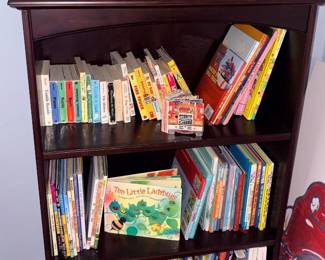 3-Shelf Wood Bookcase!