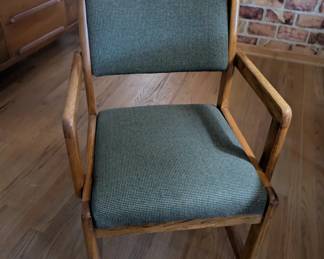 4 kitchen chairs on casters