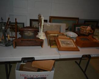Frames, regulator clock, pictures
